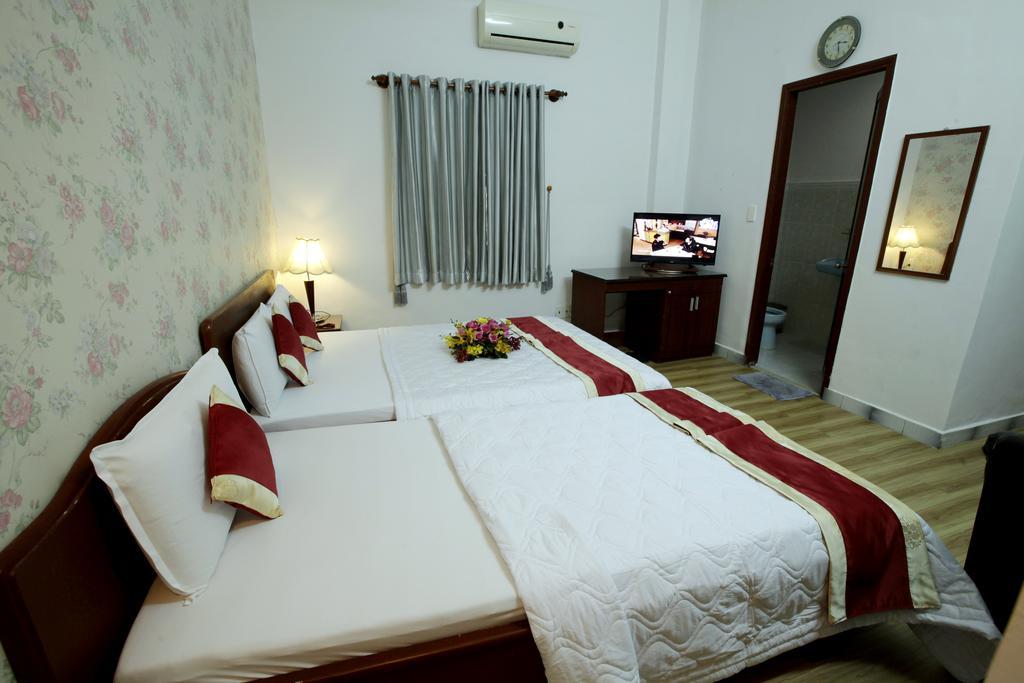 Tan Da Hotel Хошимин Экстерьер фото