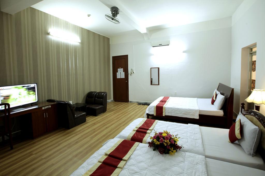 Tan Da Hotel Хошимин Экстерьер фото